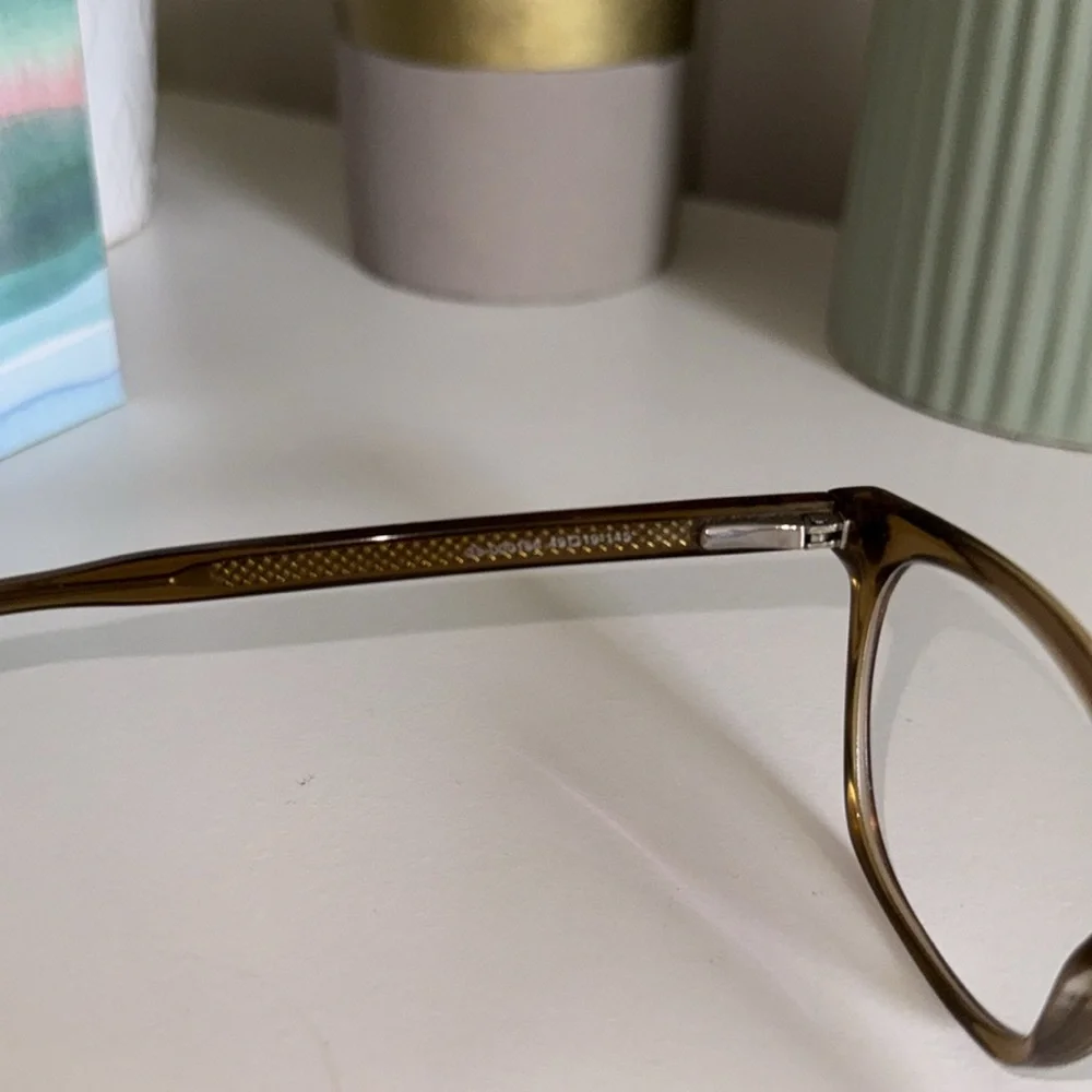 Muse “Andrew” brown glasses
